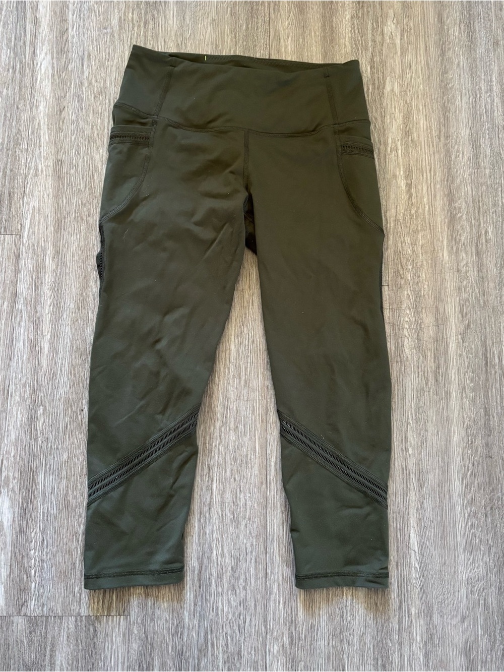 Victoria Sport Women's Olive Green High-Waist Performance Leggings